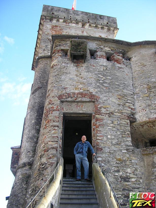 Júlio no castelo de Rappalo