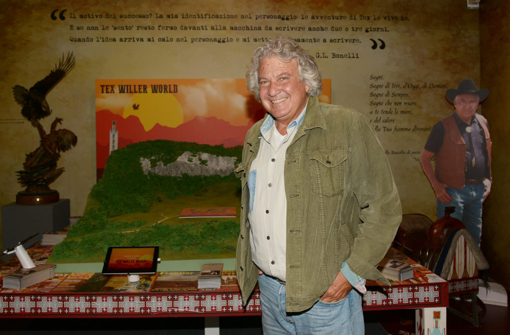 Giorgio Bonelli e a maquete do Tex Willer World