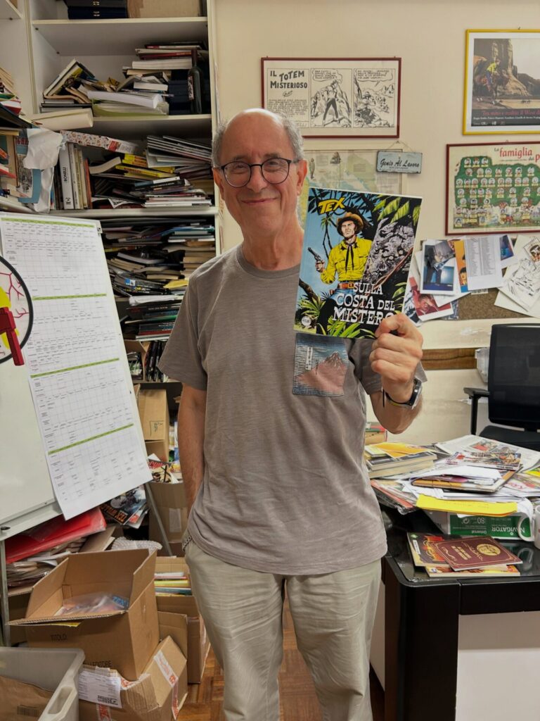 Mauro Boselli exibe o Tex #791 – 'Sulla costa del mistero'